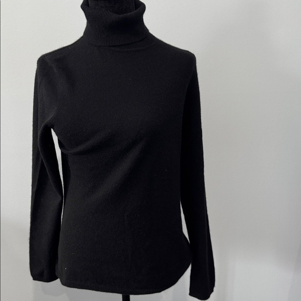 Charter Club Black Knit Cashmere Sweater